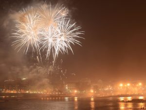 San Juan 2023: Música, fuegos artificiales y coca en las playas de Benicàssim – Castellón