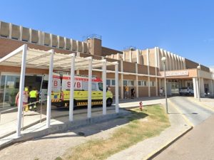 Herido al volcar su tractor en Puçol (Valencia)