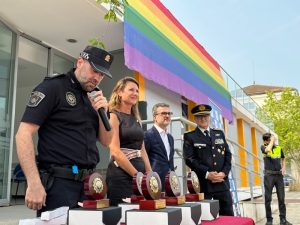 Acto de la Unidad de Diversidad e Inclusión Social (UDIS) de la Policía Local de Castellón en el día del Orgullo 2023