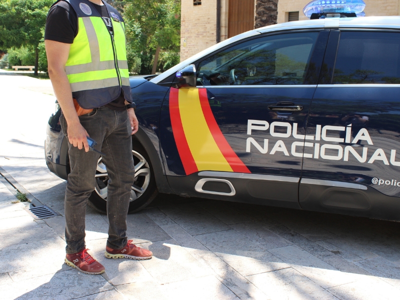 Fallece un Policía Nacional al intentar mediar en una pelea entre vecinos en Andújar (Jaén)