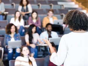 Estos son los motivos de la denuncia del ‘Profesorado asociado de la UJI’ – Castellón