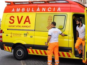 Una mujer y dos menores de 6 y 11 años heridos en un accidente en la AP-7 en Almenara – Castellón