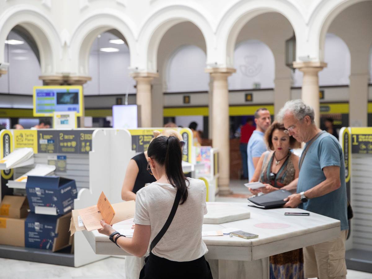 Este jueves, Correos abrirá 654 oficinas en toda España hasta las 22:00 horas