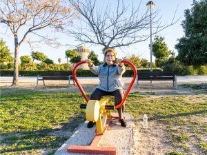 Proyecto de instalación de ocho elementos biosaludables y accesibles en la plaza 8 de Marzo de Onda – Castellón