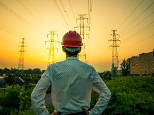 Baja el precio de la luz hasta los 0 euros/MWh entre las 14.00 y las 17.00 horas