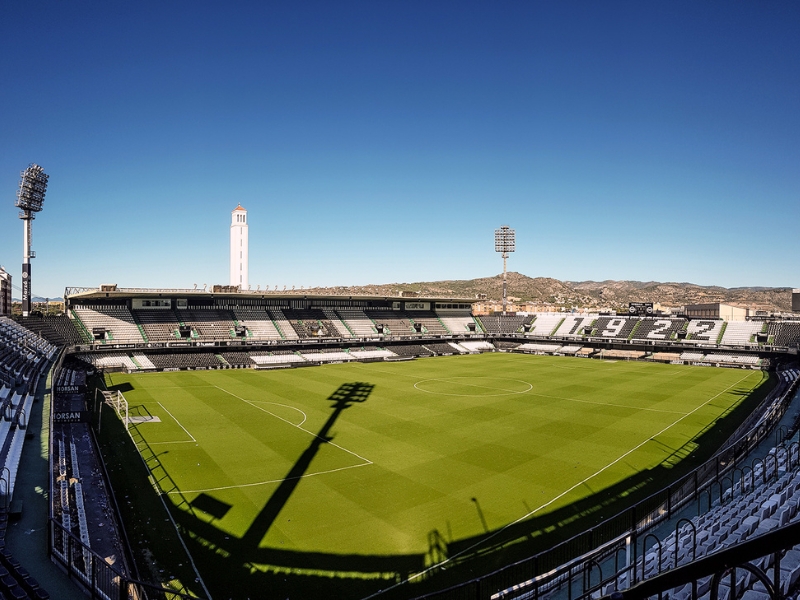 El estadio Castalia de Castellón lucirá acorde a los colores albinegros