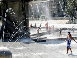 42ºC, polvo en suspensión, chubascos y tormentas con ráfagas de viento fuertes en el interior de la Comunitat