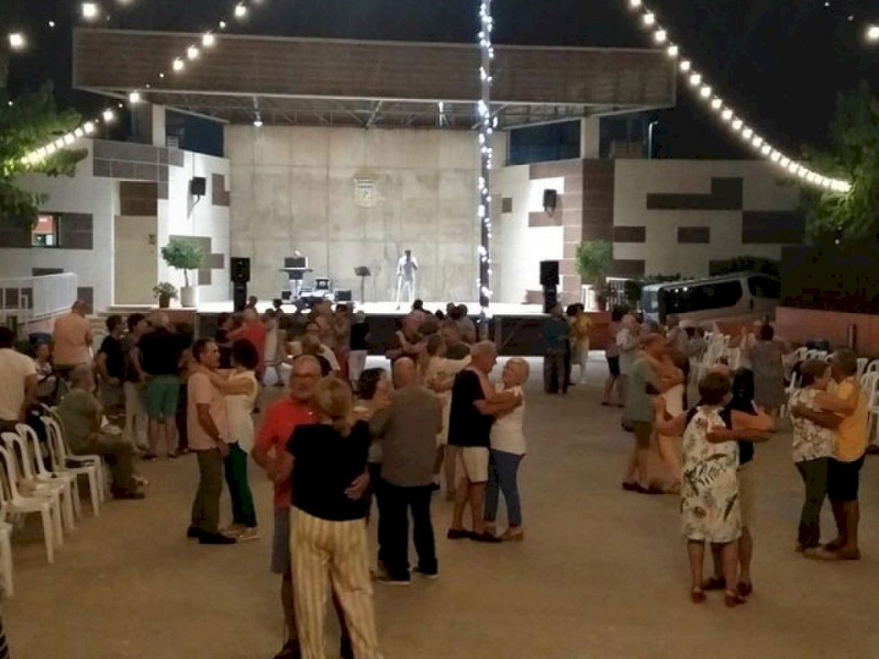 Vuelve el ‘Baile para la Gente Mayor’ en la playa de Nules – Castellón