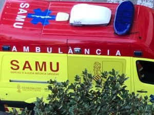 Cuatro heridos en el accidente de tráfico entre dos coches en Alicante