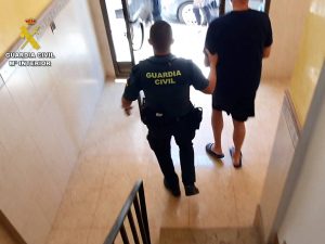 La Guardia Civil detiene a 6 personas por fraude en pólizas de seguros en la Comunitat Valenciana