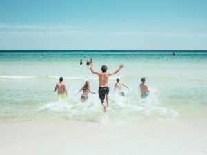 La playa del Carabassí de Elche reabre al baño con resultados ‘totalmente normales’ en los análisis