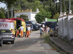 El hombre atrincherado en Alzira mata a su exmujer y se suicida