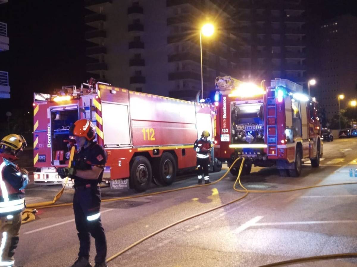 Unos fuegos artificiales desencadenan un incendio en el yacimiento romano de Calpe (Alicante)