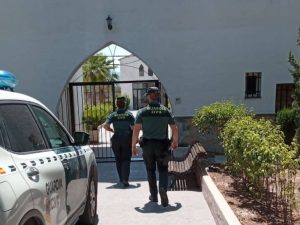 Detenido por violación de sepulturas y profanación de cadáveres