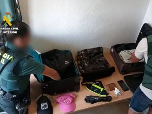 Detenido por robo en interior de 88 vehículos en Villajoyosa y San Juan – Alicante