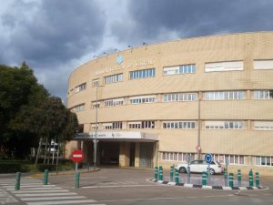 Un Guardia Civil de Burriana ingresado tras salvar a tres niños en la playa del Grao de Castellón