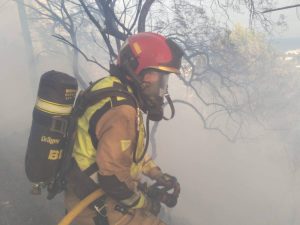 Incendio amenaza urbanización en Alcossebre