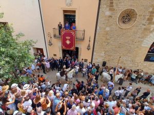 Inicio del LV Sexenni de Morella con el pregón del Anunci