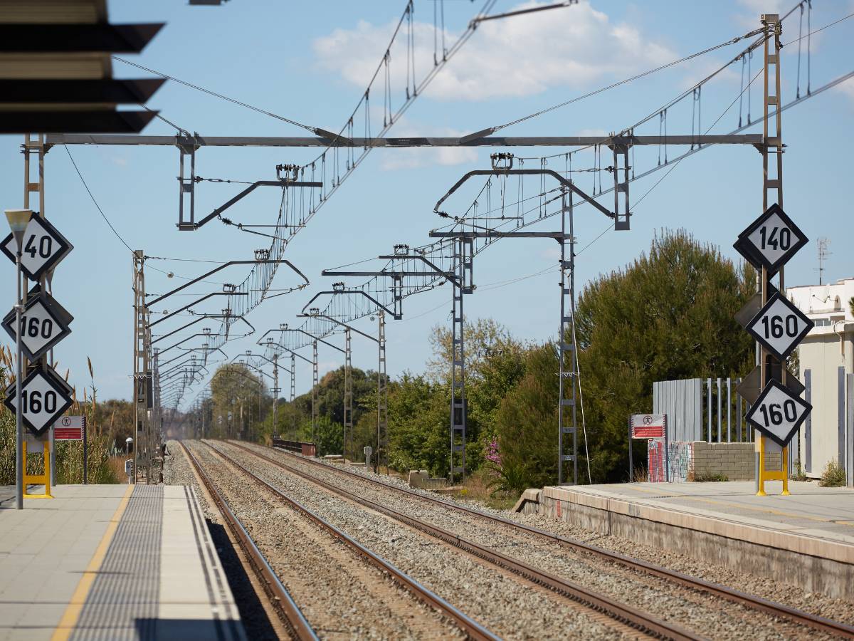 Vila-real denunciará a Renfe y Adif