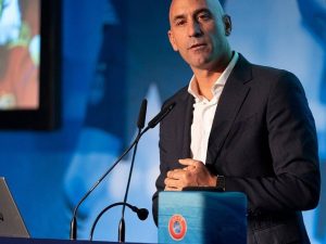 Rubiales no presenta su dimisión como presidente de la RFEF