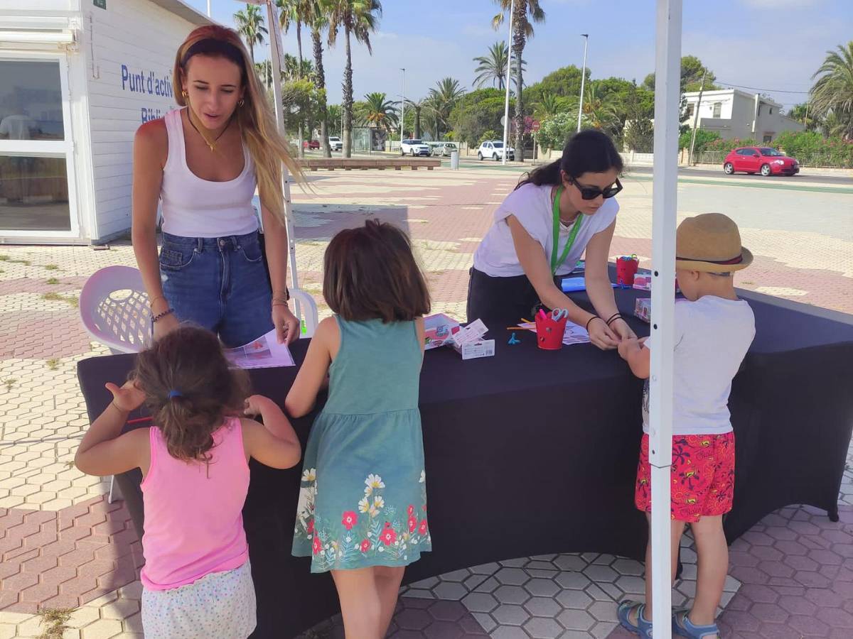 Jornada medioambiental en la playa del Serradal – Castellón