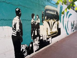 Un mural cuenta la historia del ‘barrio Toledo’ de la Vall d’Uixó