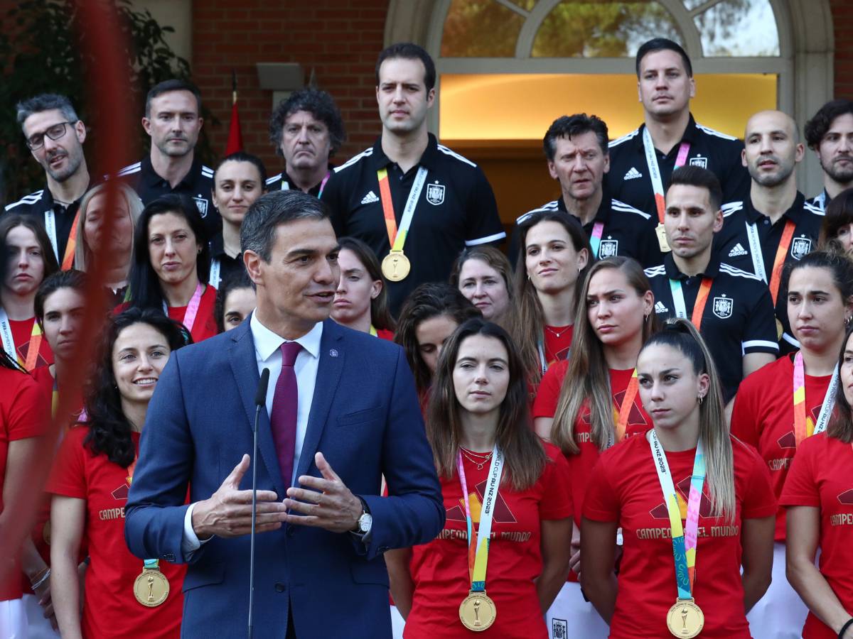 Medalla de Oro del Mérito Deportivo para la Selección Española Femenina de Fútbol