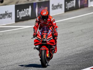 Bagnaia se hace con la ‘pole’ en Montmeló