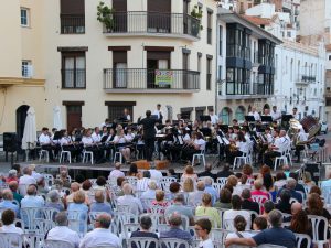 Vilafamés vibra al son de la música de banda