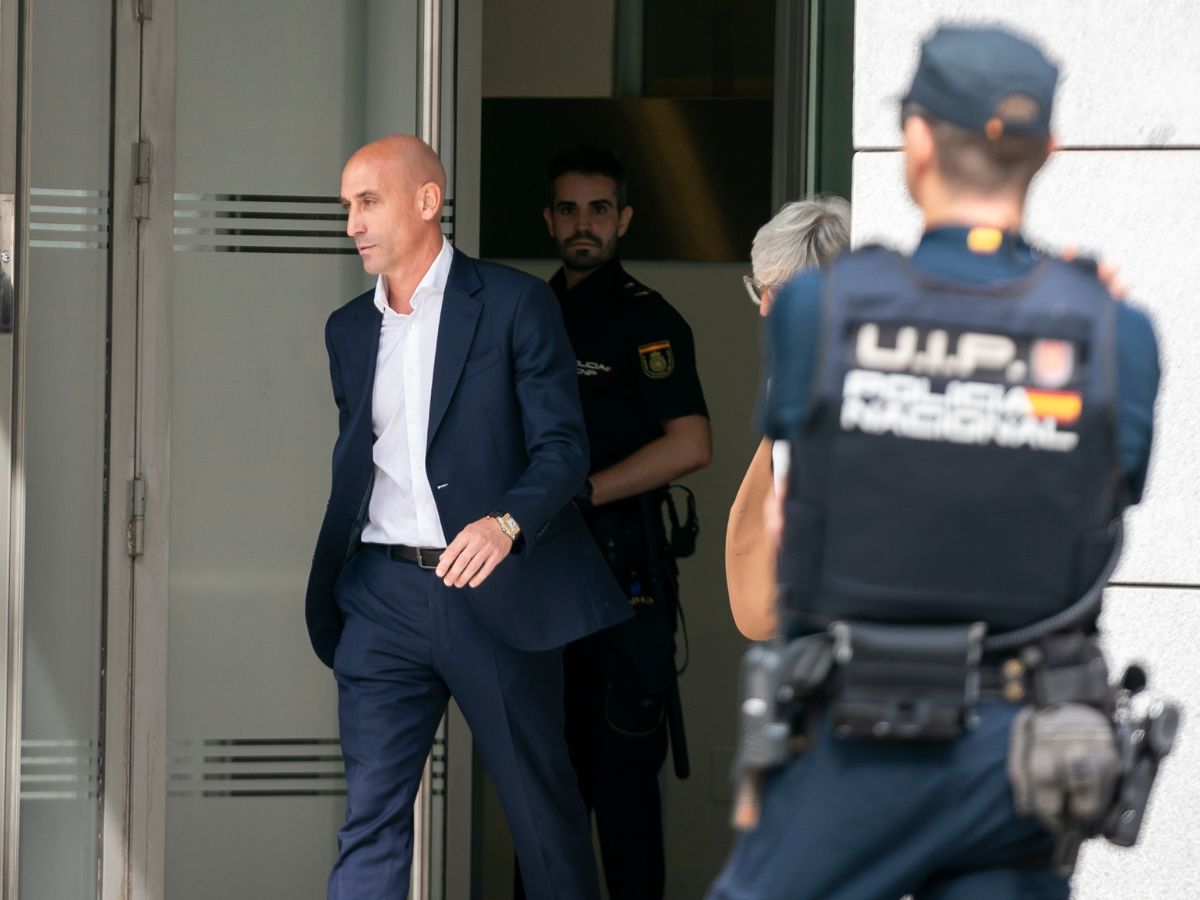 Rubiales niega «todo» ante el juez y piden comparecencia en juzgado cada 15 días