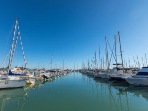 Burriana y Costas negocian la apertura del puerto a la ciudad