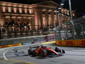 Carlos Sainz conquista la ‘pole’ en Singapur