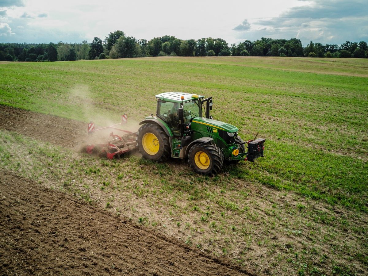 Los agricultores denuncian que Agricultura los ha dejado «en la estacada»