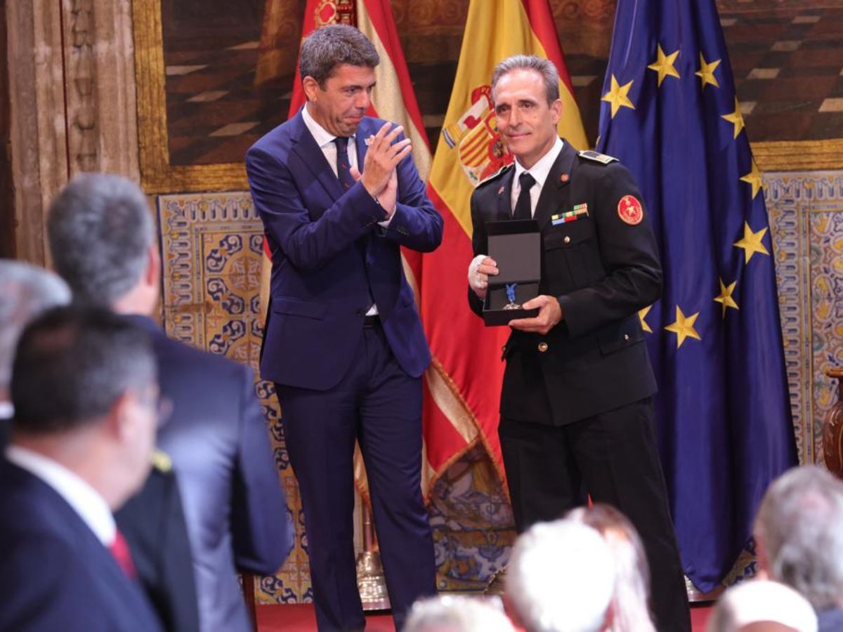 Los bomberos de Castellón reciben la distinción de la Generalitat Valenciana