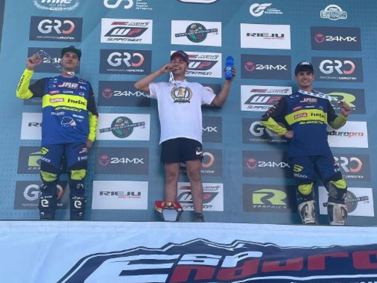 Desde Càlig a la cima: Alfredo Pellicer se proclama ‘Campeón de España de Enduro Júnior 2023’