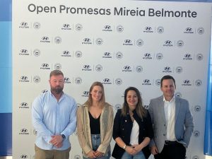 Mireia Belmonte inspira a jóvenes nadadores en Castellón