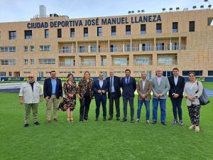 Renombramiento de la Ciudad Deportiva del Villarreal CF en honor a José Manuel Llaneza