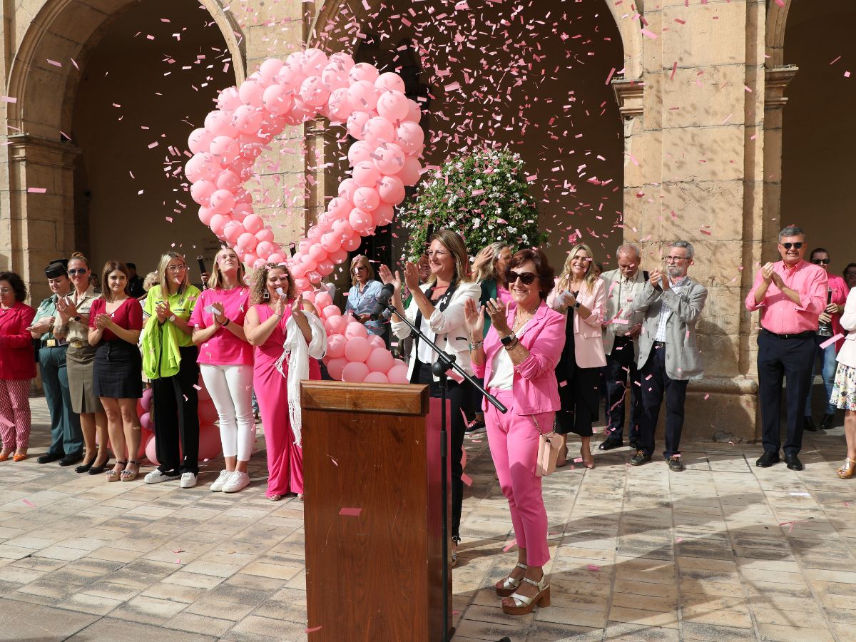 Castellón se tiñe de rosa en ‘El día mundial contra el cáncer de mama 2023’