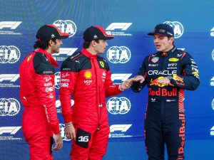 Lecrerc y Sainz le bajan los humos a Verstappen en México