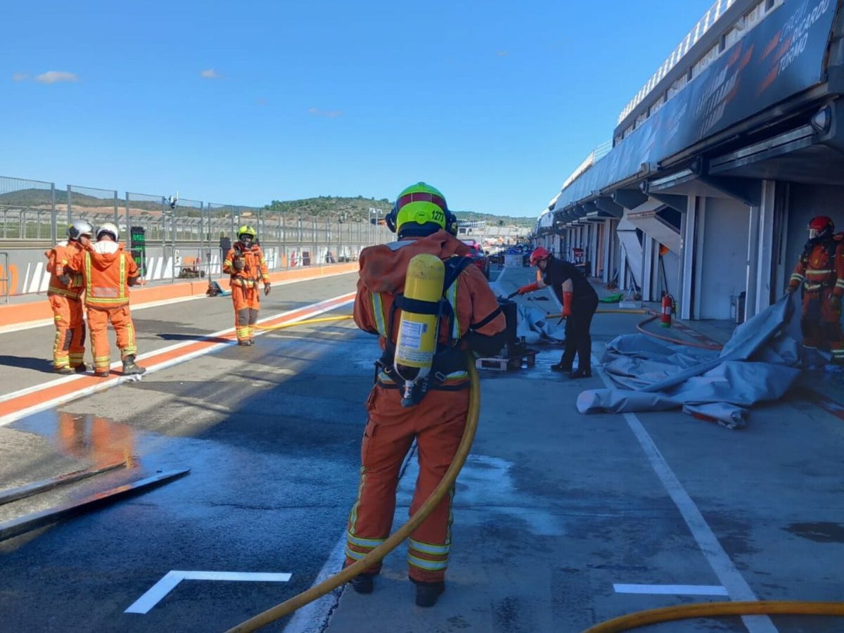 Incendio en los boxes del Circuit Ricardo Tormo obliga a su evacuación