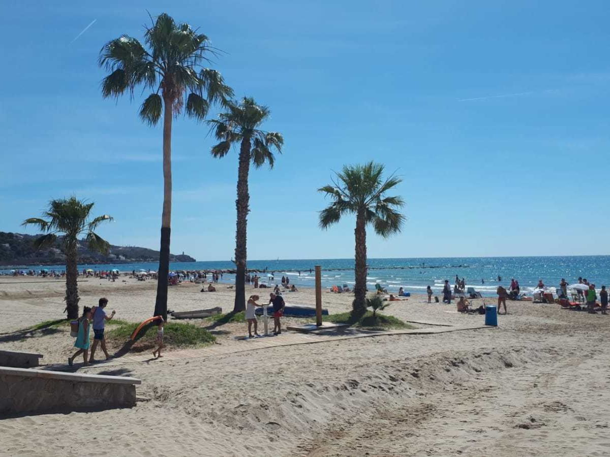 Un hombre fallece en la playa Almadrava de Benicàssim