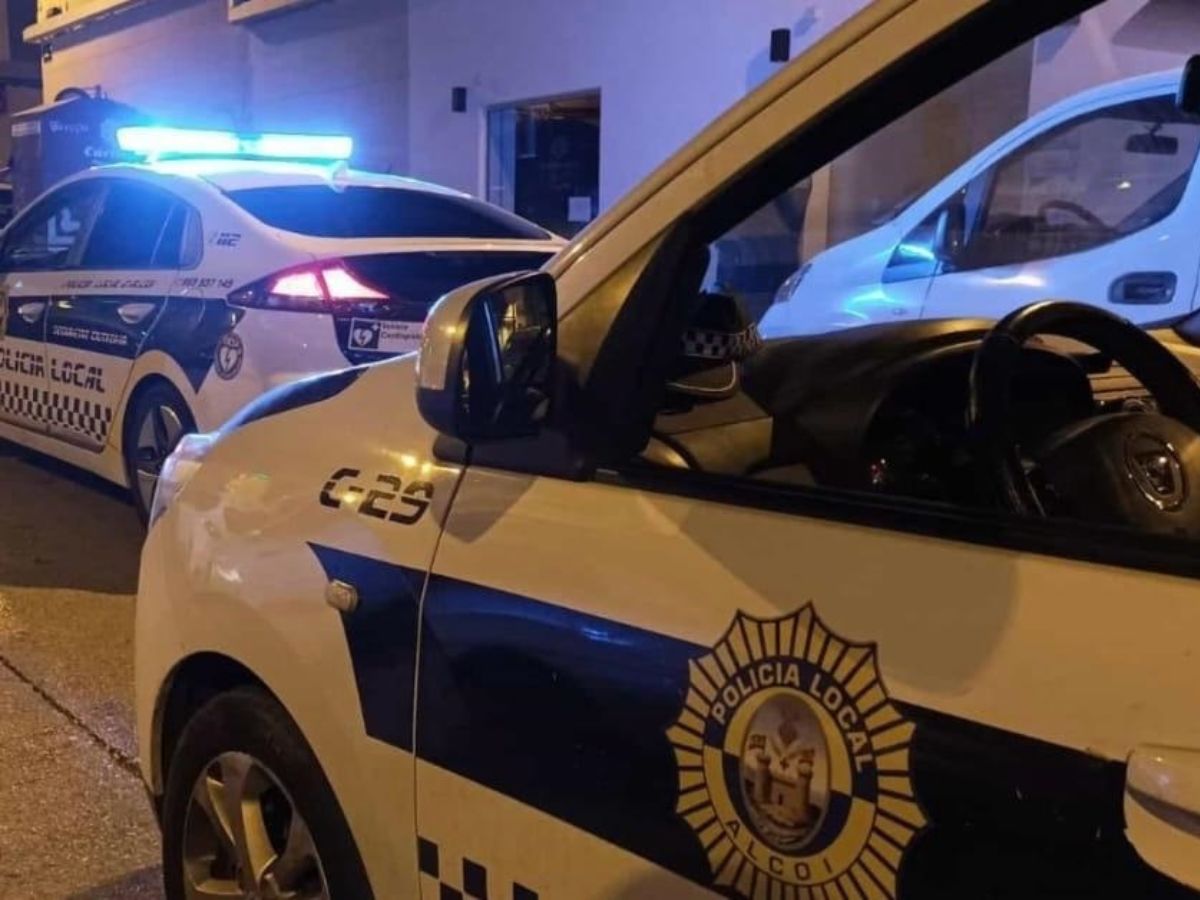 Detenido tras intentar tirar por el balcón a su pareja en Alcoi