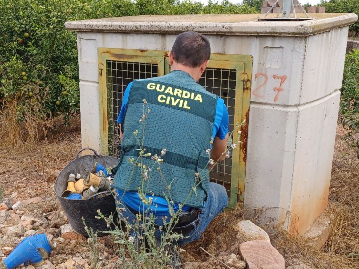 Detenidos por el robo de 18 contadores de riego en Betxi y Onda