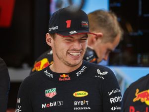 Verstappen campeón del mundo y pole para Piastri en Catar