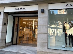 El cierre de Zara en el centro de Castellón sacude al comercio local