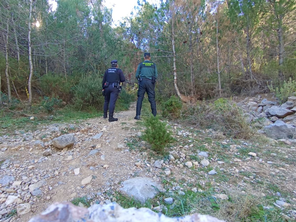 Policía Local y Guardia Civil rescatan a un excursionista en Montanejos