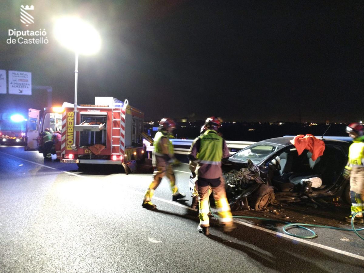 Dos heridos por colisión frontal en la N-340 en Vila-real