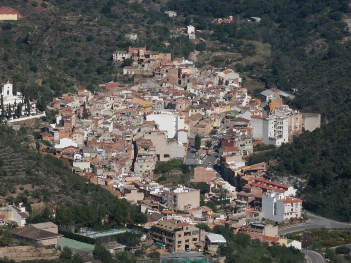 Alfondeguilla bonificará el IBI por instalar placas solares