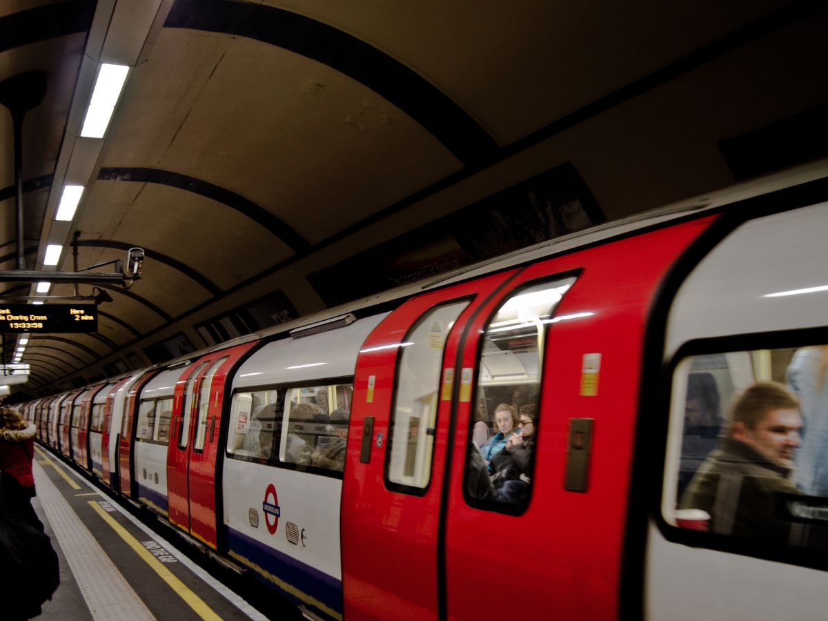 Desalojo en el metro de Madrid por aviso de bomba