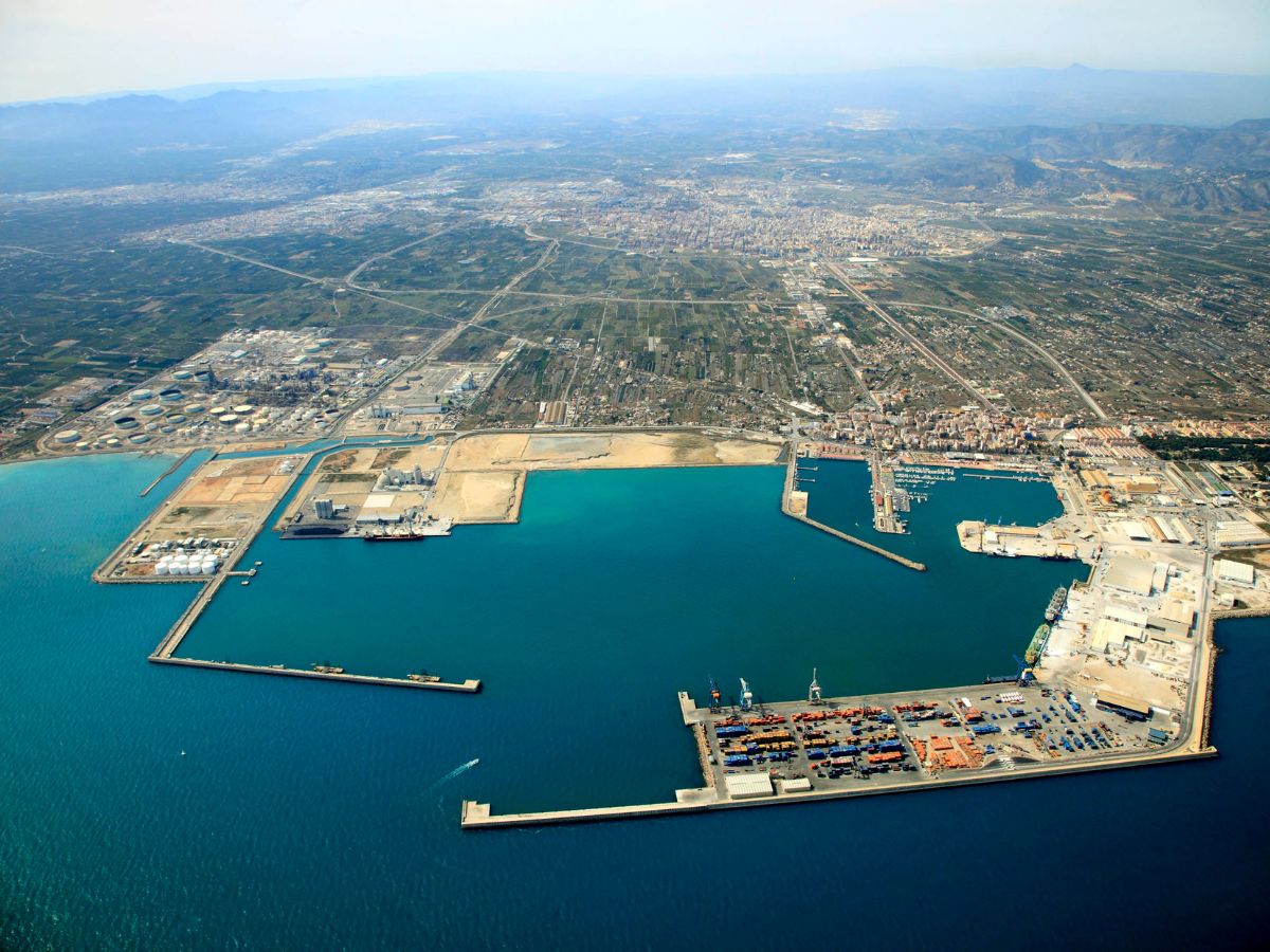 «Graves daños» en el muelle obligan a iniciar obras en el puerto de Castellón